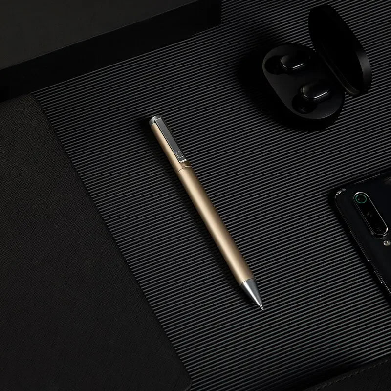 Deli Signature Gel Pen – Metal Body, Smooth Ink, 9.5mm Divina Constitutio