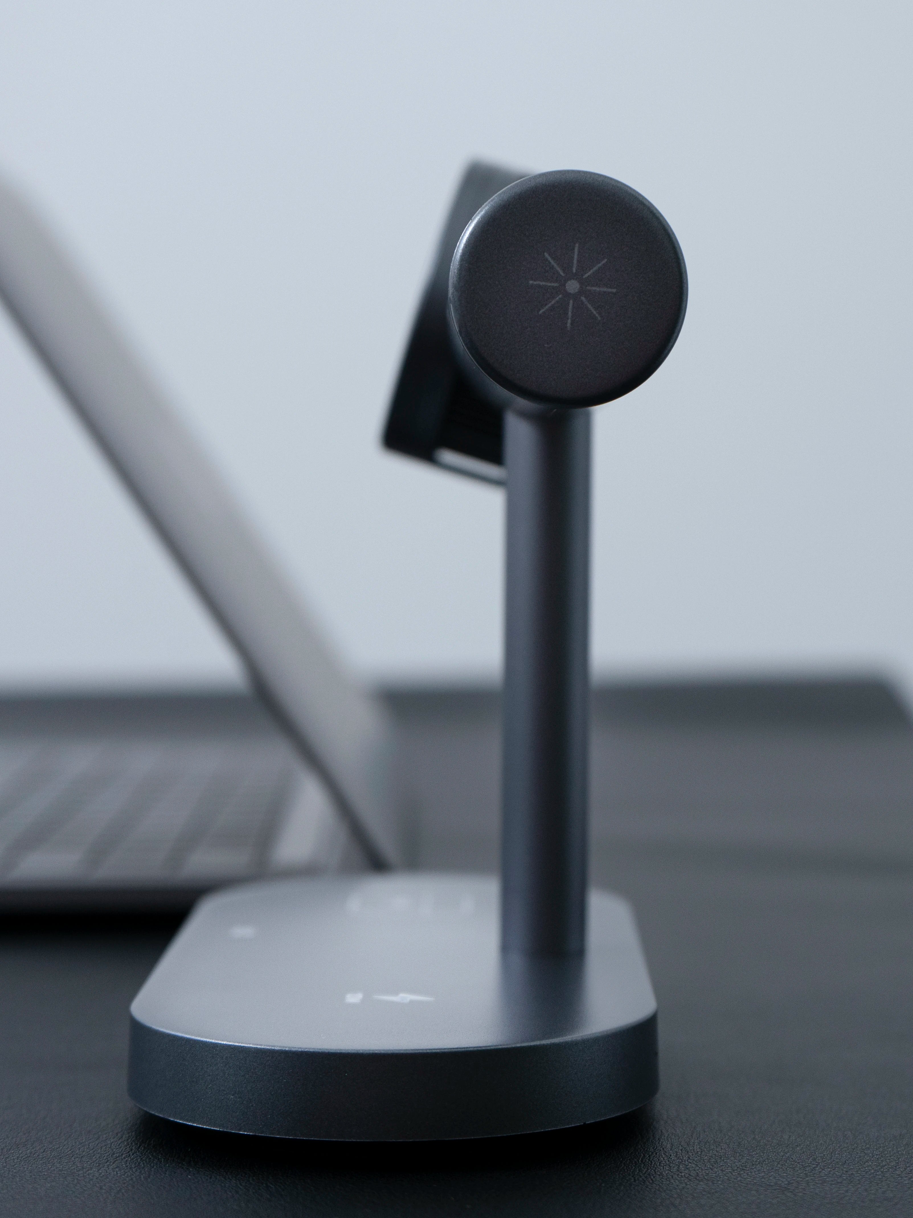 7-in-1 Magnetic Wireless Charging Stand — 25W Qi2.2 Fast Charger with Cooling Fan & LED for iPhone, Watch & AirPods Kairos & Co.